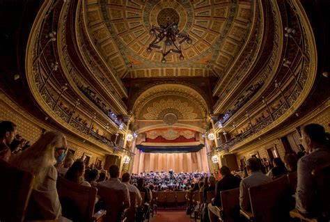 Le Festival Cervantin: Un hommage vibrante à la littérature et aux cultures du monde